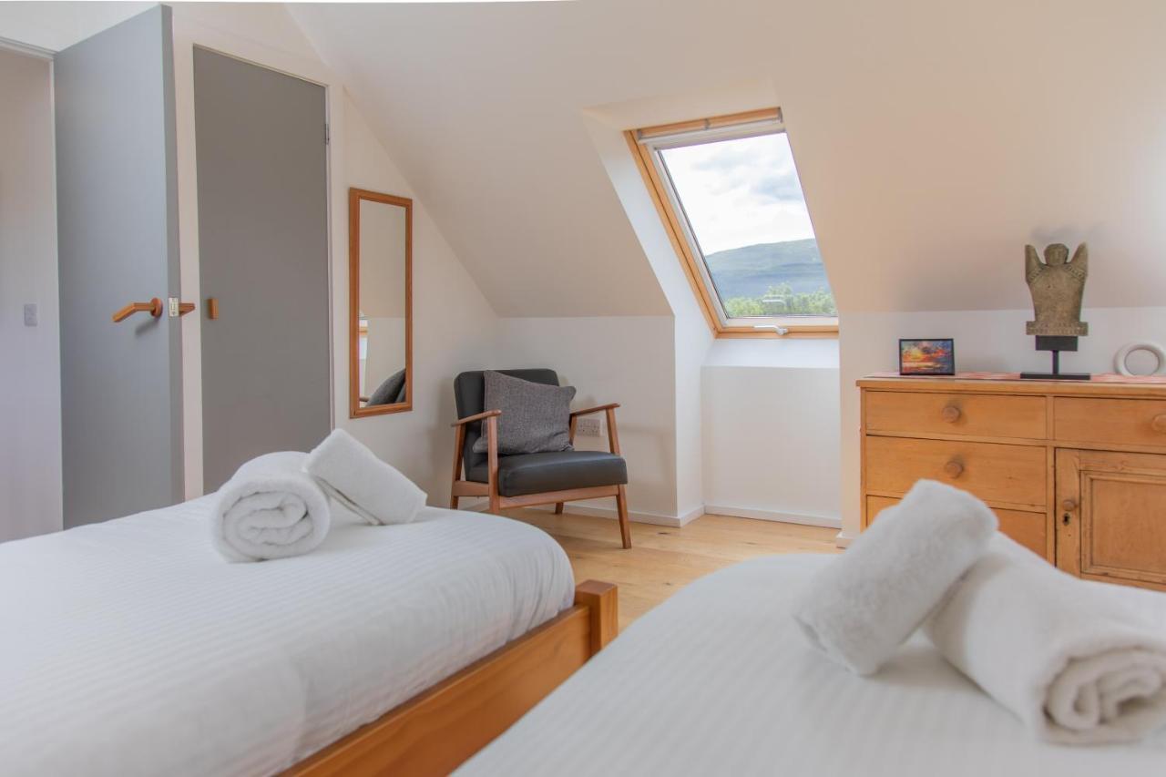Cuillrigh - Luxury House, Loch & Mountain Views Villa Portree Buitenkant foto