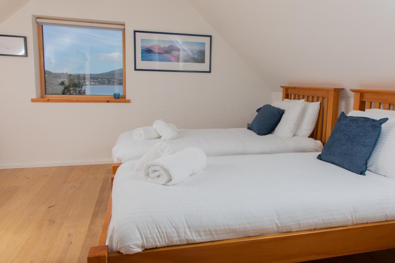 Cuillrigh - Luxury House, Loch & Mountain Views Villa Portree Buitenkant foto
